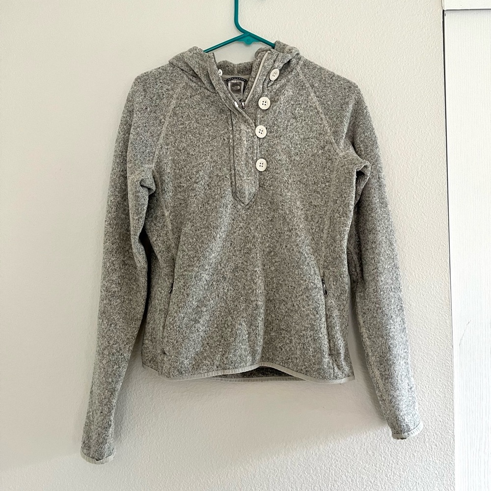 The North Face gray hooded fleece with toggle buttons and zipper women’s S/P